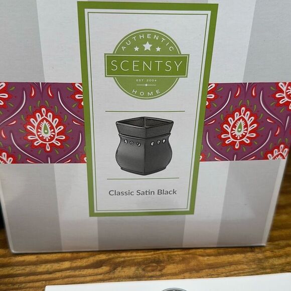 Scentsy Electric Wax Warmer Burner Classic Satin Black Aromatherapy Fragrance - Picture 2 of 5